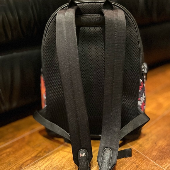 AUTHENTIC Michael KORS Hudson ‘fire & ice’ super limited edition men’s backpack - Picture 5 of 8